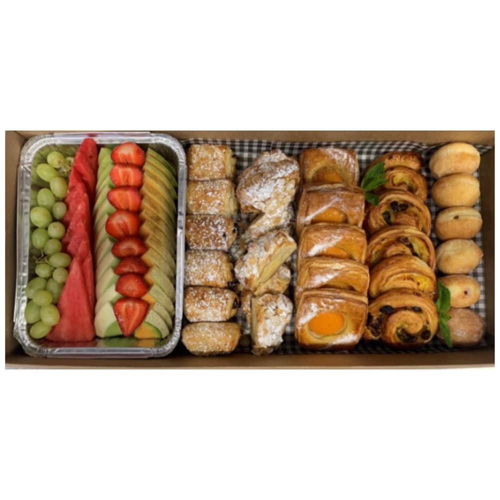 Pastries & Fruit Shared Box (Large Size)