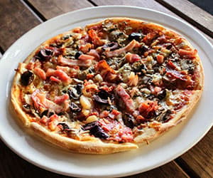 Errol's Special Pizza (13 Inches)