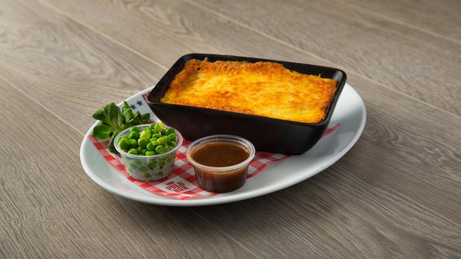 Shepherds Pie with Fresh Peas and Gravy - Large