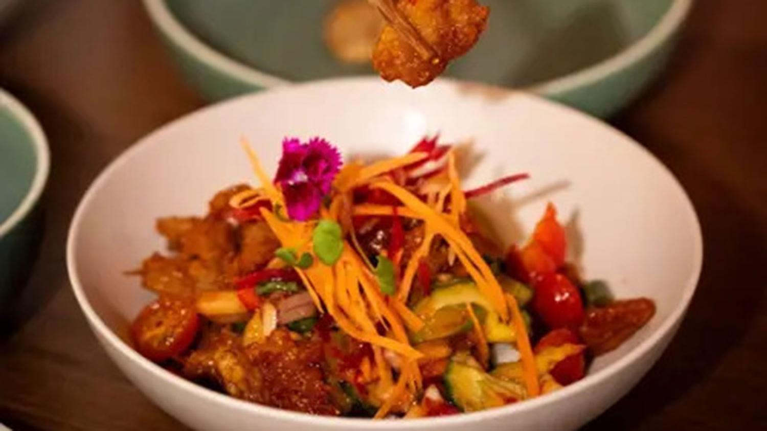 Yum Gai Zap with Rice