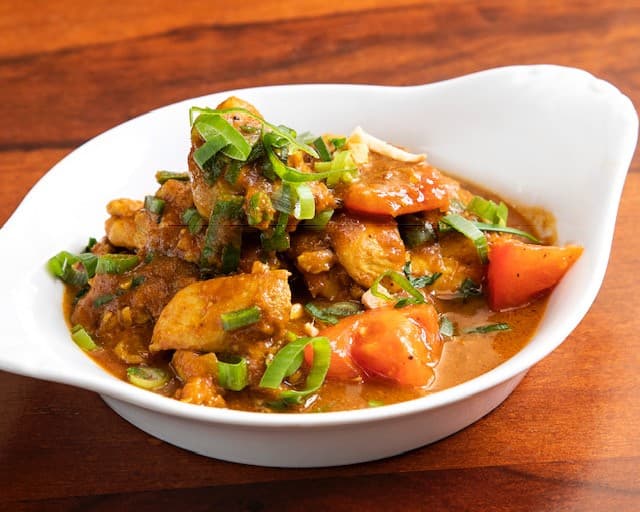 Chicken Sindh Curry Platter