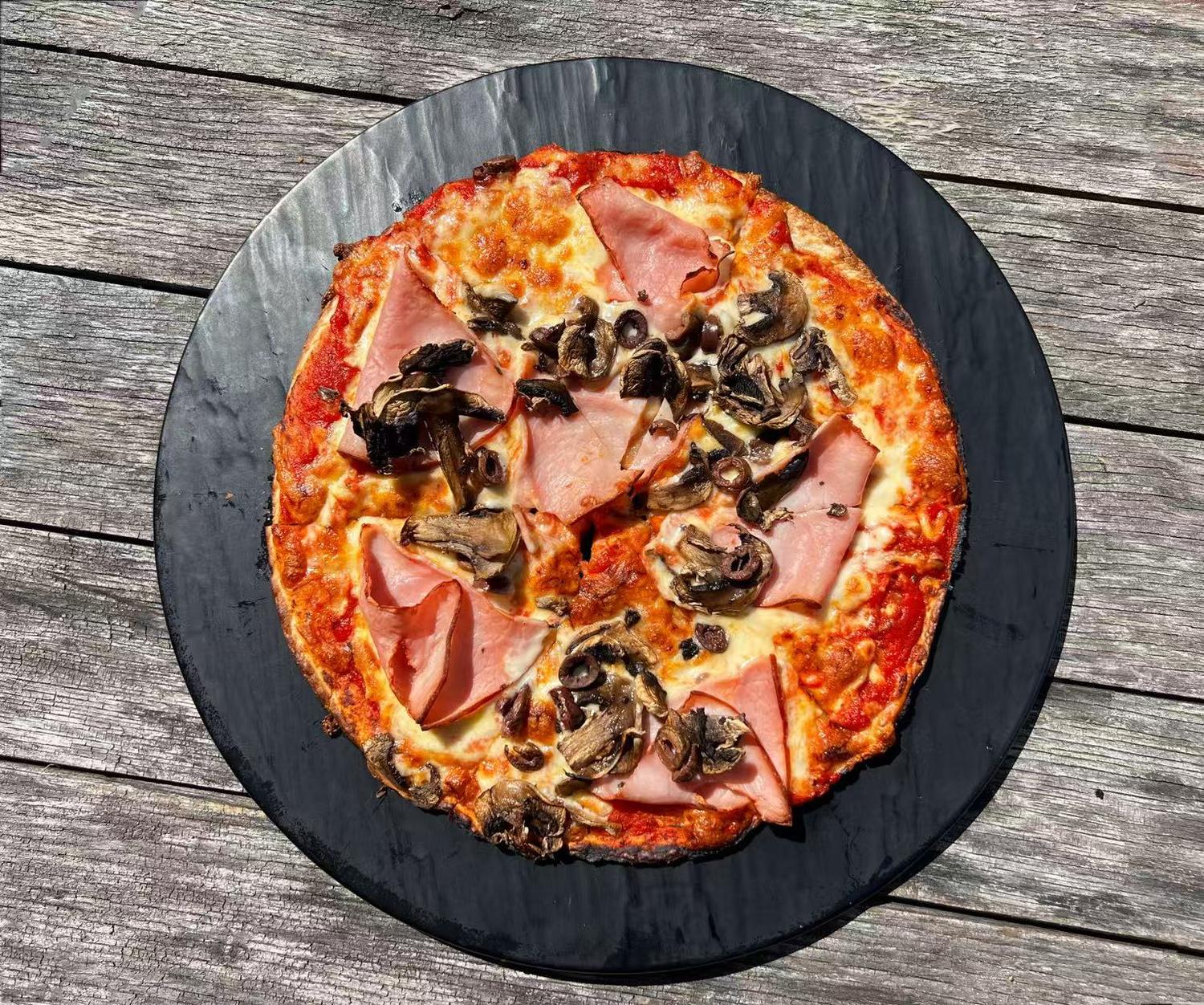 Capricciosa Pizza (10 Inches)
