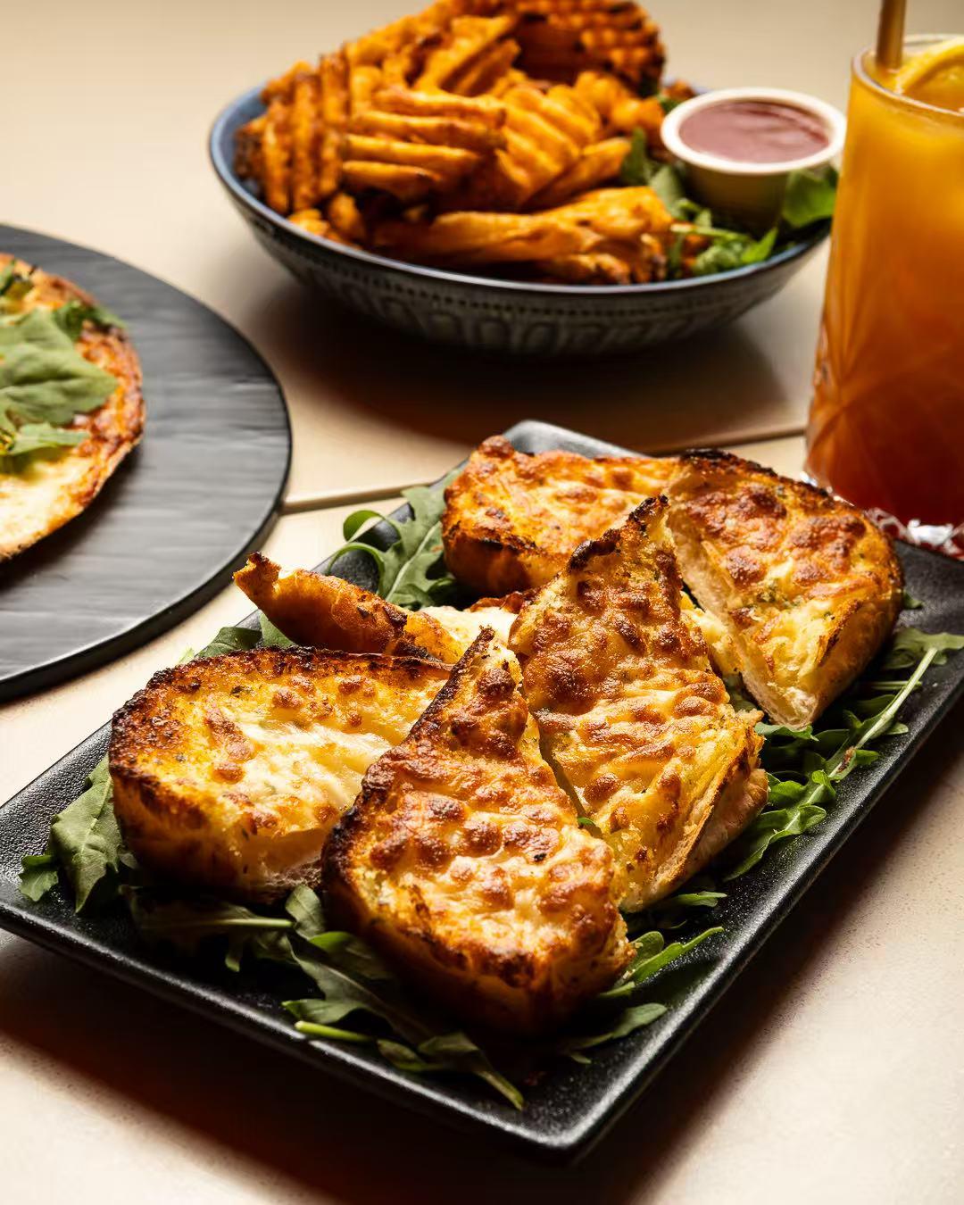 Cheesy Garlic Bread