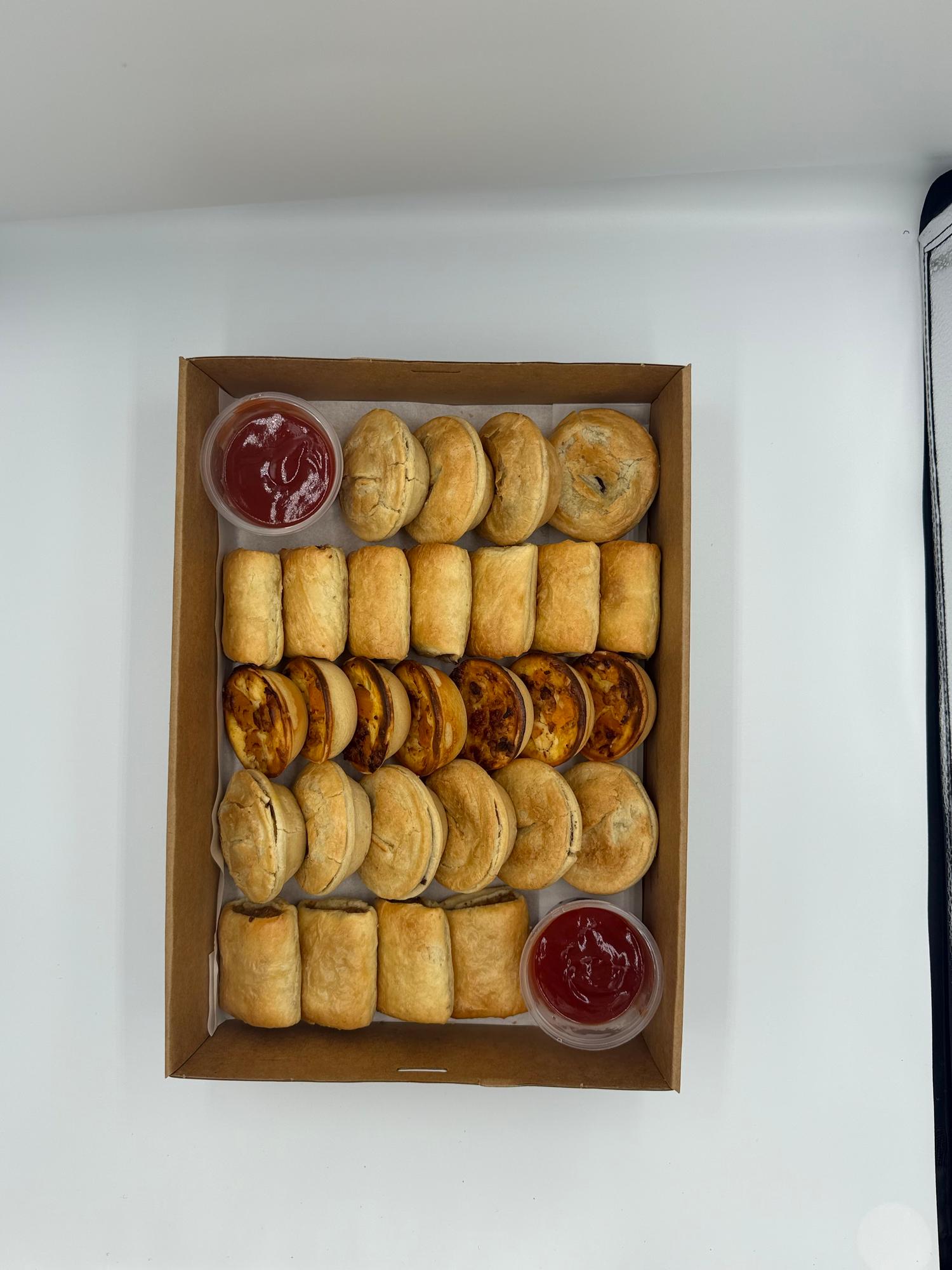 PM Savoury Platter (28 Pieces)