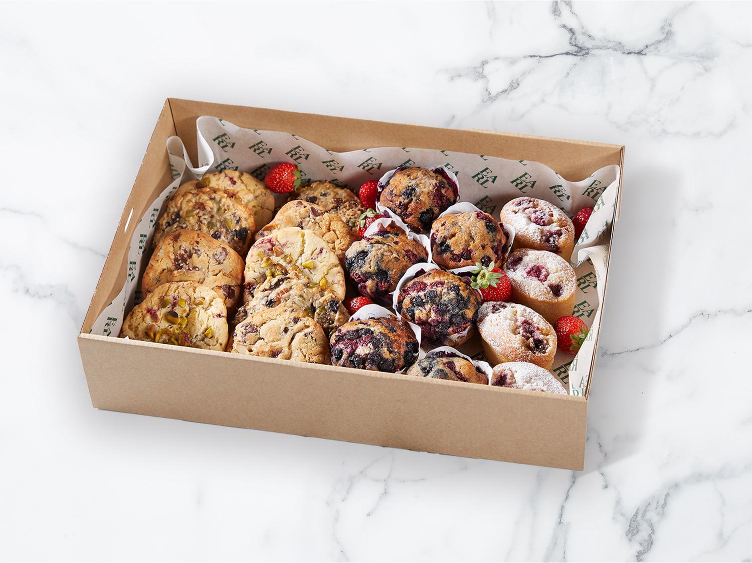 Classic Sweets Platter (19 Pieces)