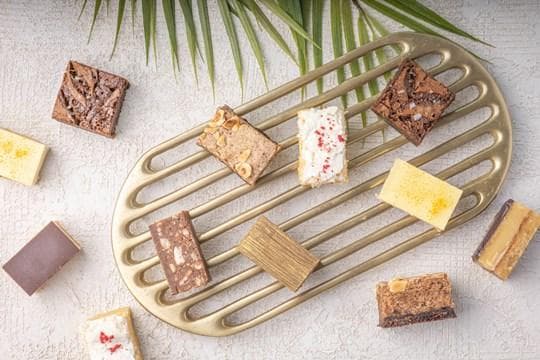 Mixed Sweet Slices, Large Box