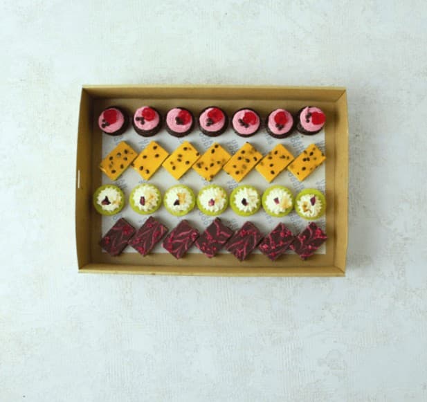 Cakes & Slices Box