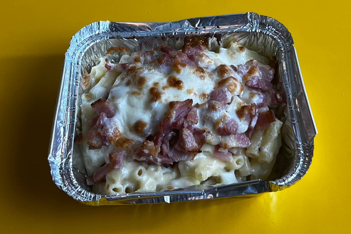 Oven-Baked Mac & Cheese with Bacon