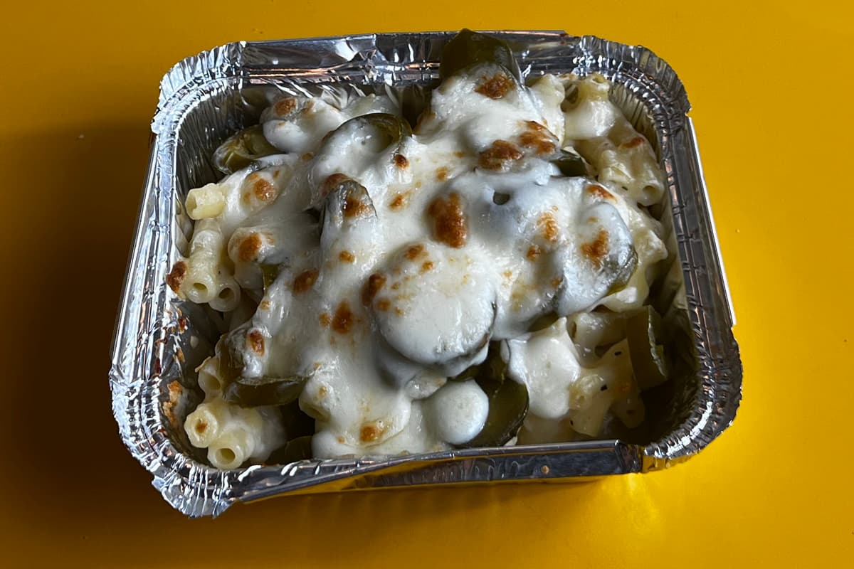 Oven-Baked Mac & Cheese with Jalapeños