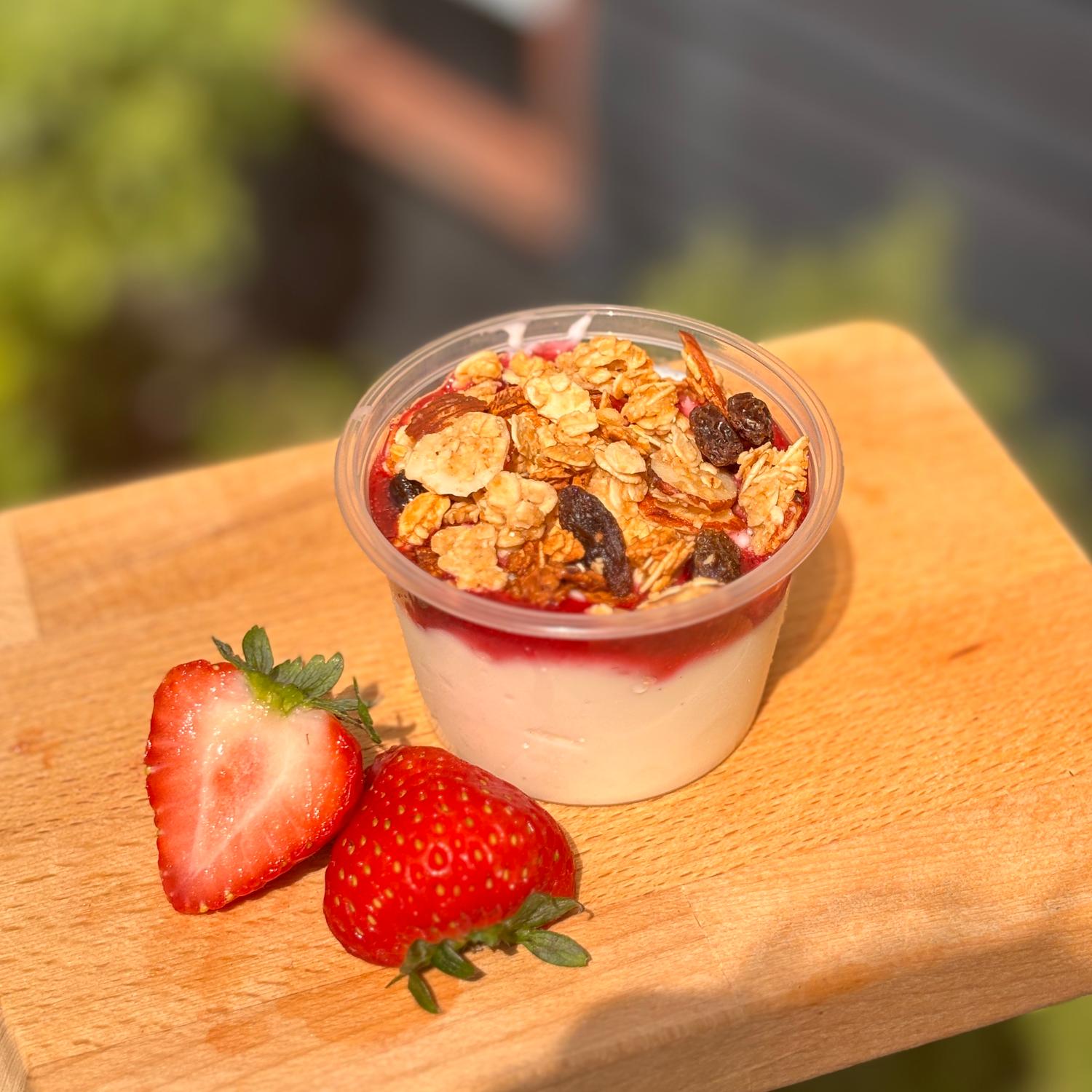Granola Pot Topped with Vanilla Yoghurt 150ML 