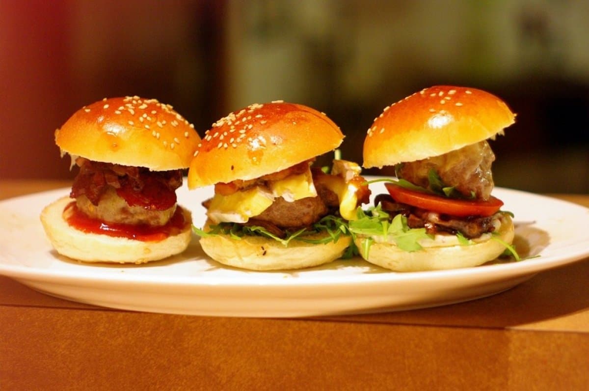 Sliders - Mini Hamburgers 
