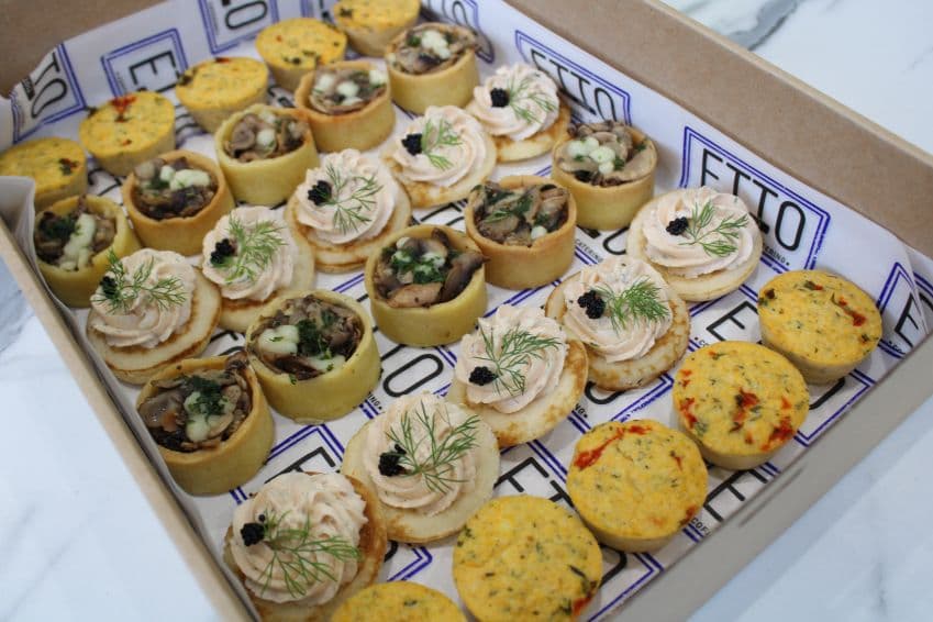 Cold Canapés Collection (30 Pieces)