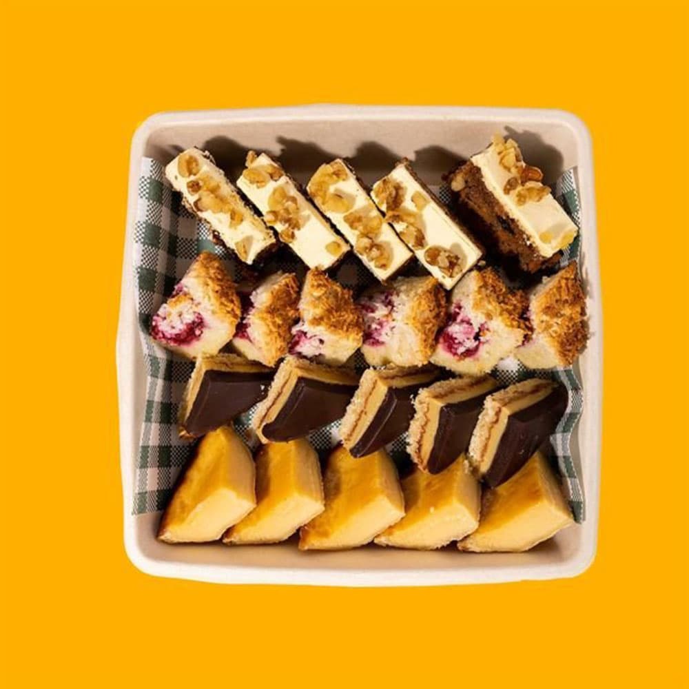 Cake Buffet Slices (20 Pieces)