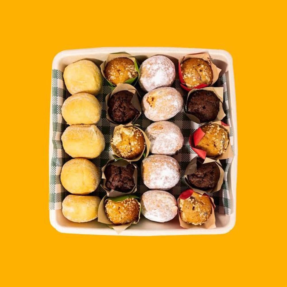 Mini Donuts & Mini Muffins Platter (20 Pieces)