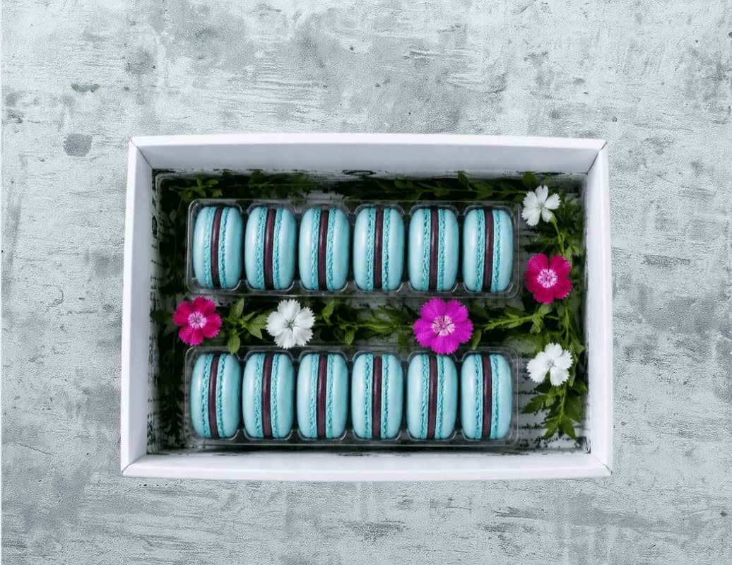Oktoberfest Blueberry Macaron Platter (12pcs)