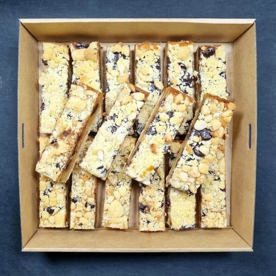 Caramel Macadamia Crumble Slices