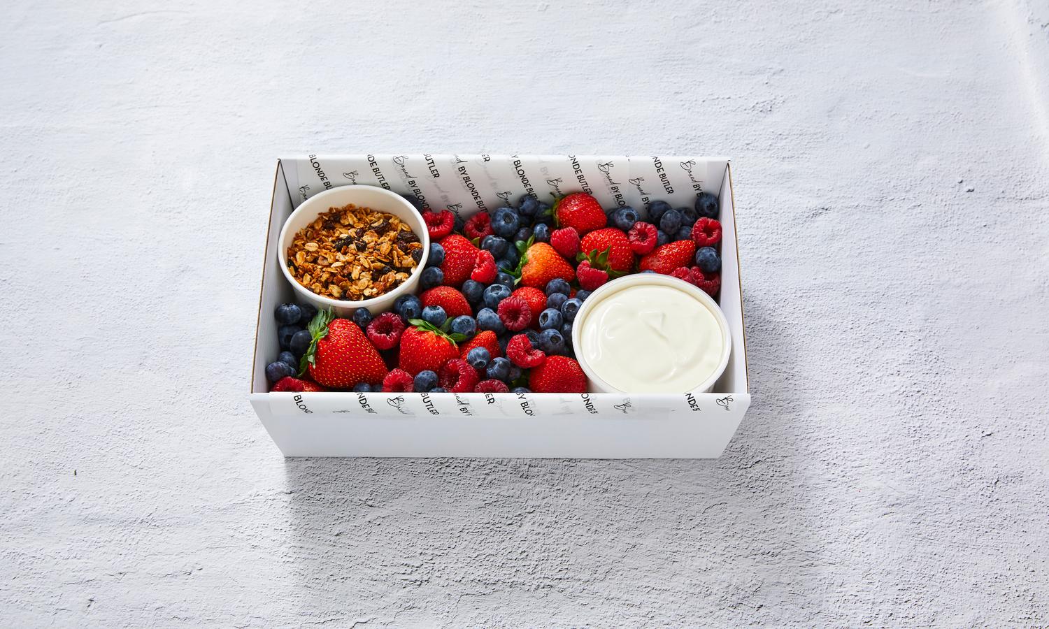 DIY Vegan Yoghurt and Berry Box