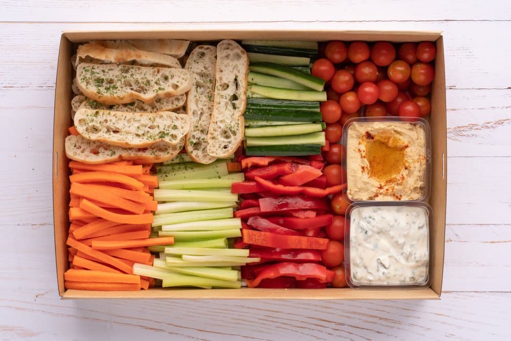 Vegetable Crudities and Dips Platter (Medium)