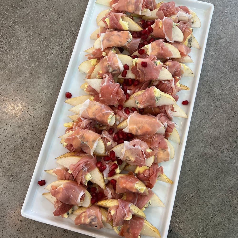 Pear, Blue Cheese and Prosciutto Bites Platter