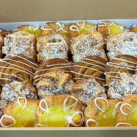 Large Sweet Mini Pastry Platter (30 Pieces)