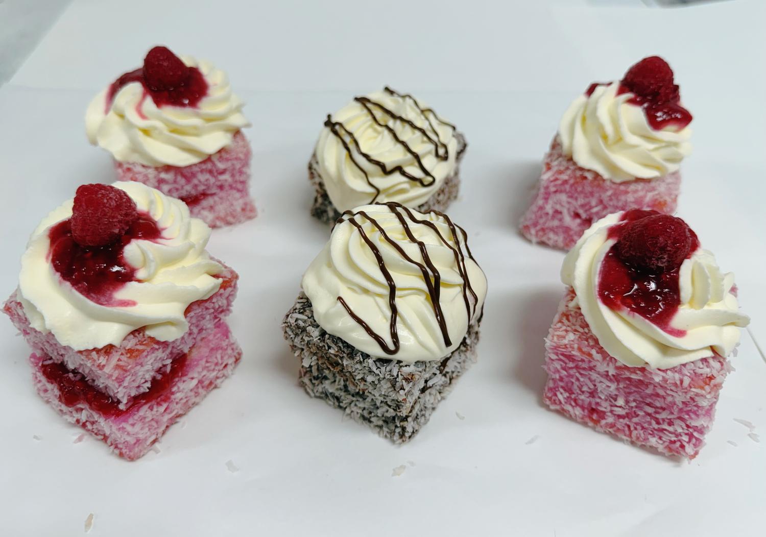 Lamington Platter Small (6 Pieces)