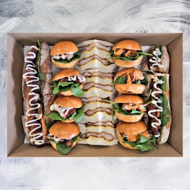 Chicken Deluxe Platter (22 Pieces)