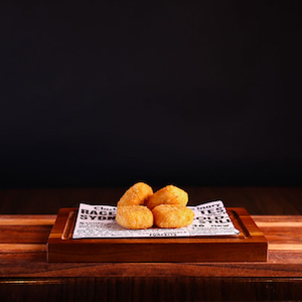 Macaroni and Cheese Bombs (4 Pieces)