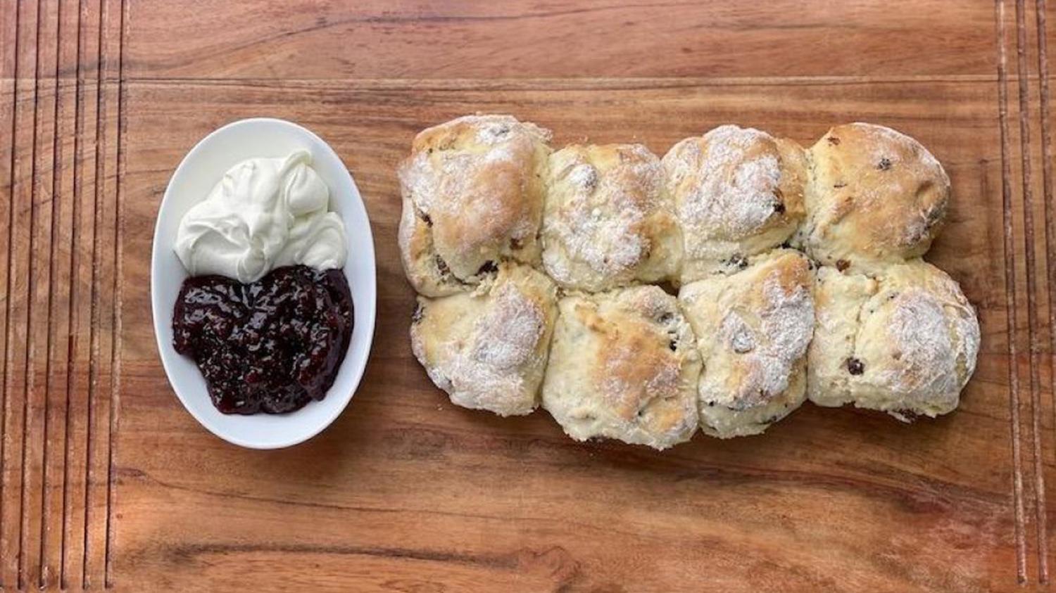 Scones Cream & Jam 