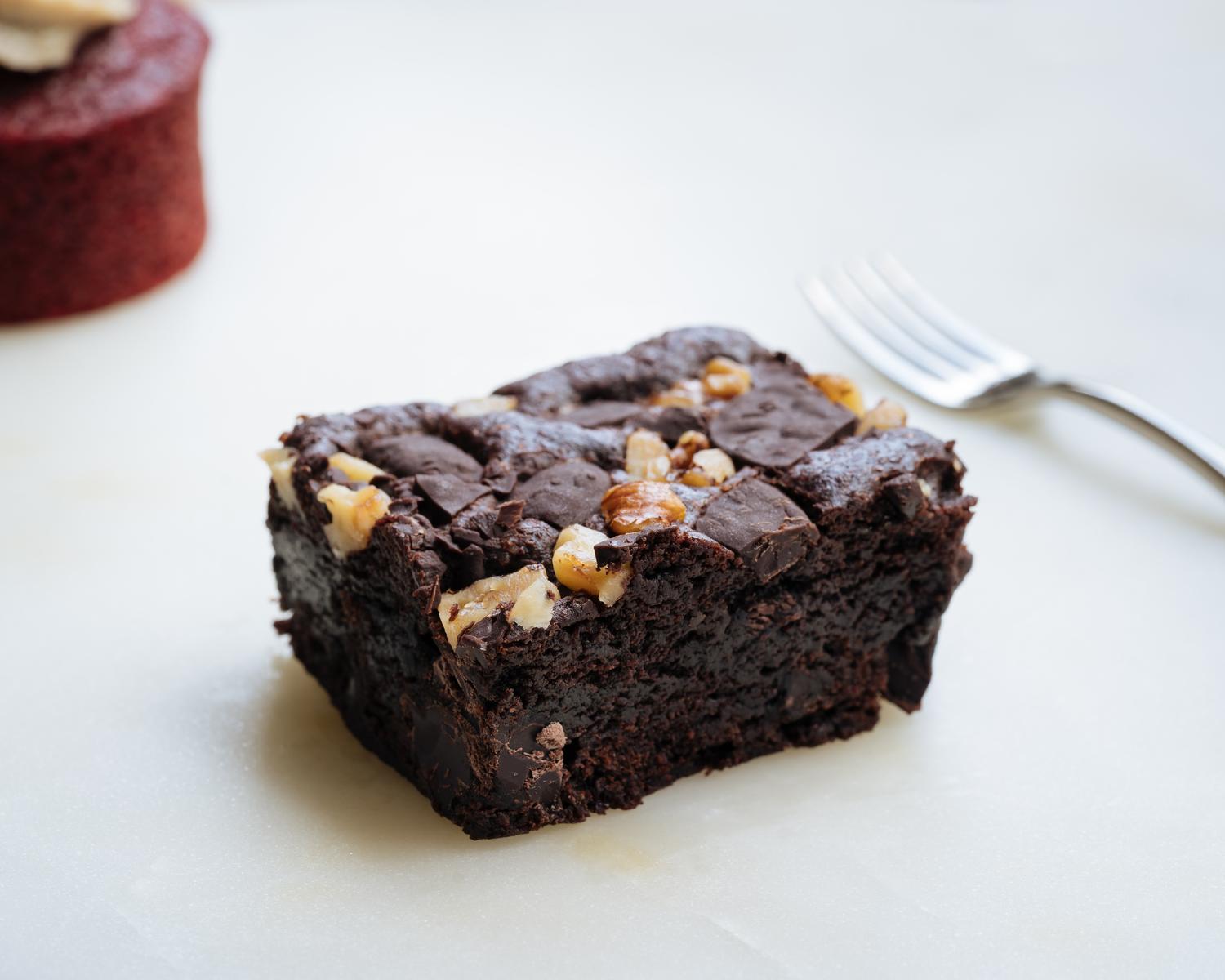 Roasted Walnut and Choc Fudgy Brownie