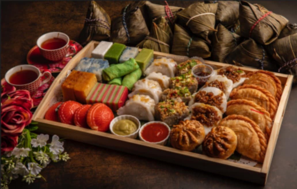 The Lots (Platter of 30 Pieces)