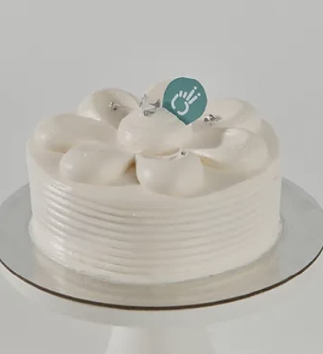 Miilk Cloud Cake