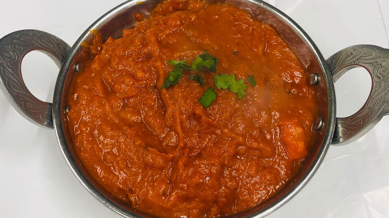 Chicken Tikka & Chicken Vindaloo (Hot) with Rice