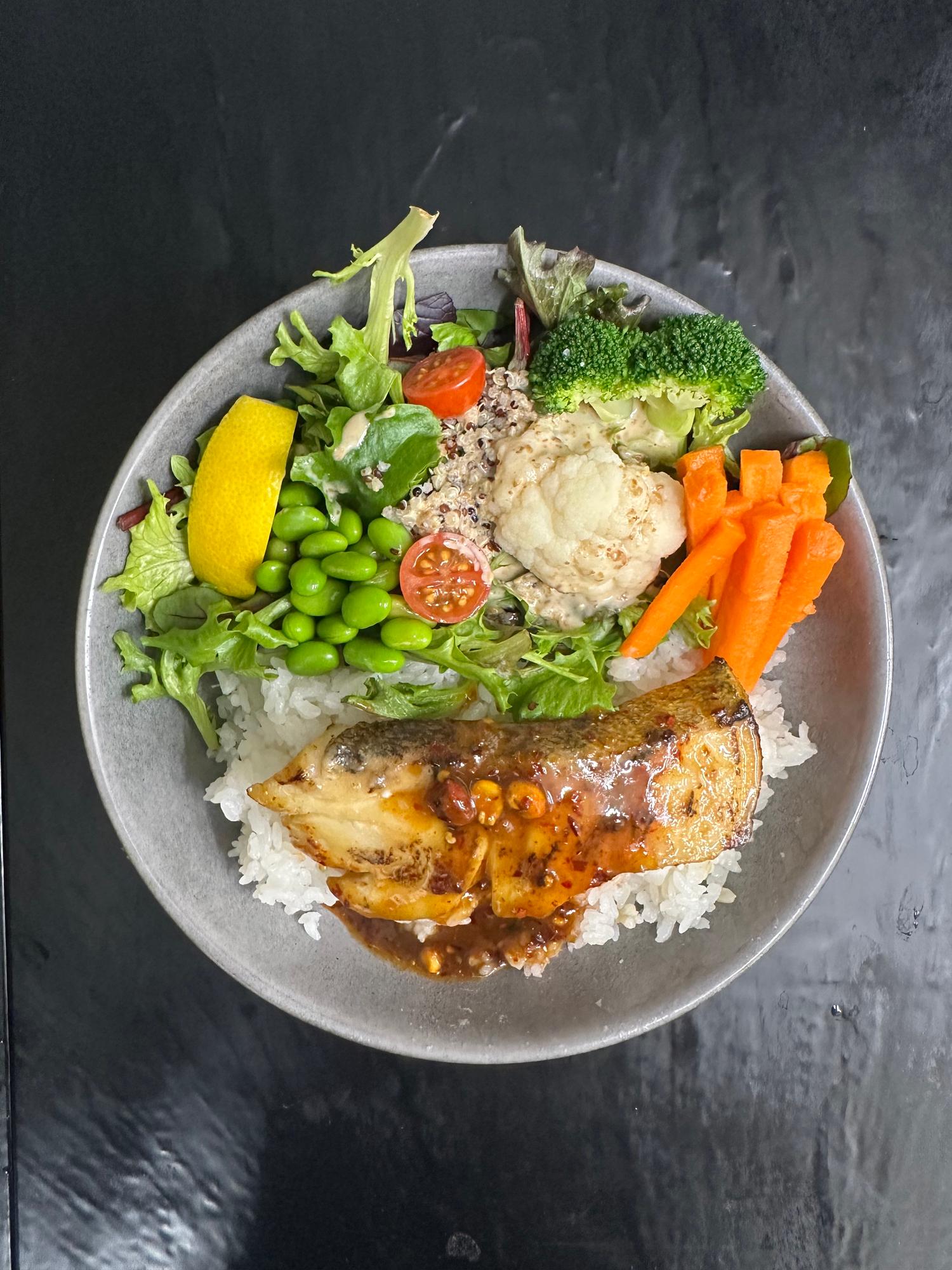 Spicy Hapuka Miso Bento Bowl (24oz)