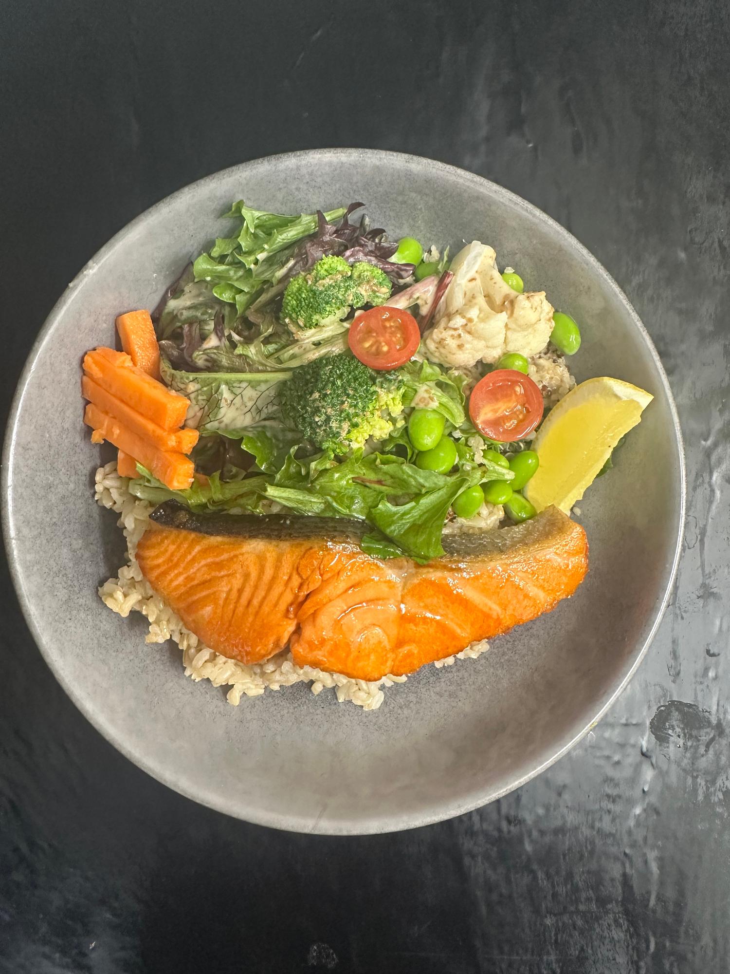 Teriyaki King Salmon Bento Bowl (24oz)