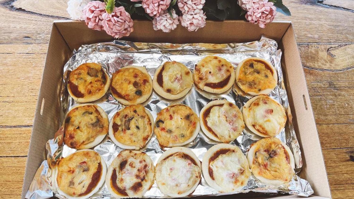 Mini Pizza (Box of 10)