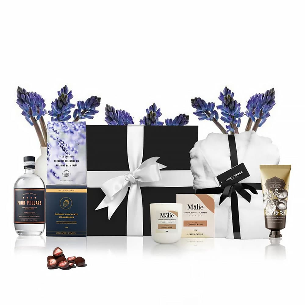 Luxury Spa Hamper with Gin & Robe