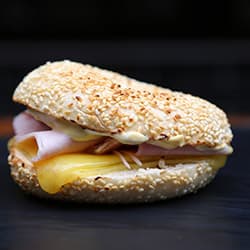 Schmuck Monsieur Lunch Bagel