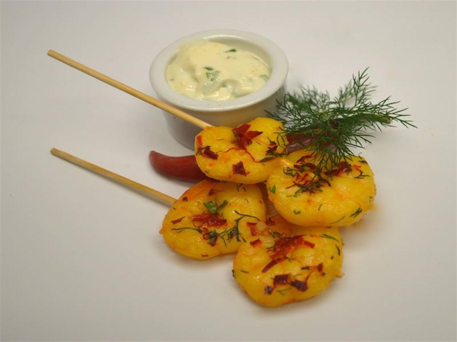 Skewers: Cajun Chilli Prawns with Aioli 