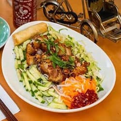 Bun Salad with Roast Pork Belly Platter