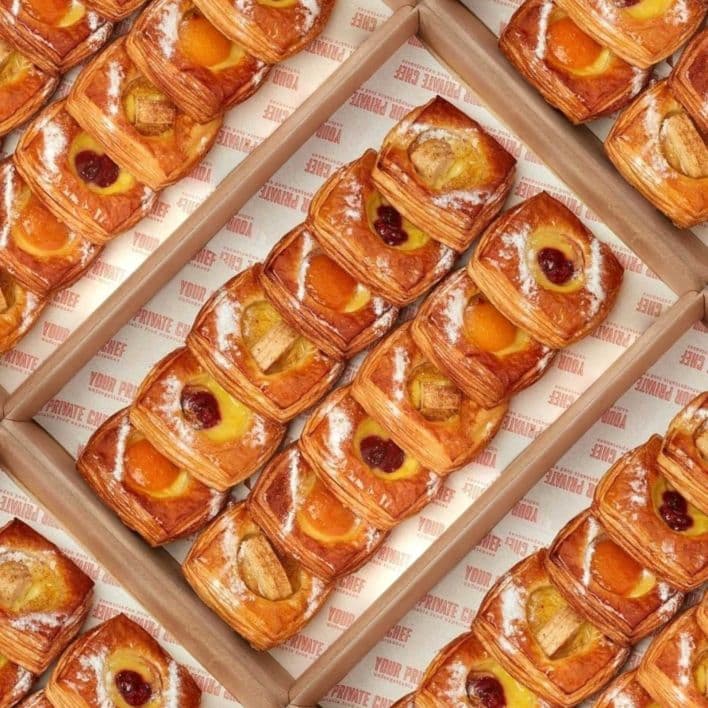 Assorted Mini Danish Collection Box (15 Pieces)