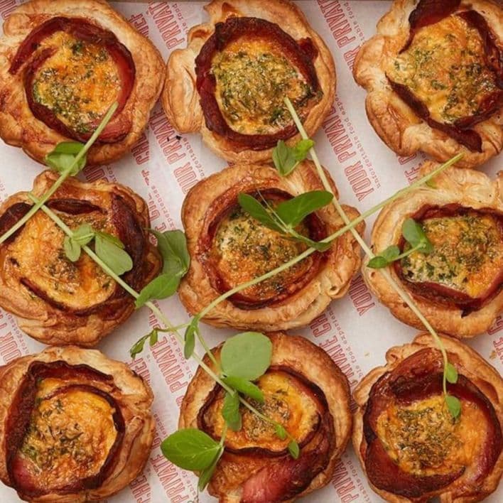 Large Bacon & Egg Breakfast Tart Box (12 Pieces)