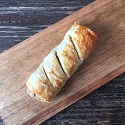 Beef Sausage Rolls (Box of 12 Pieces)