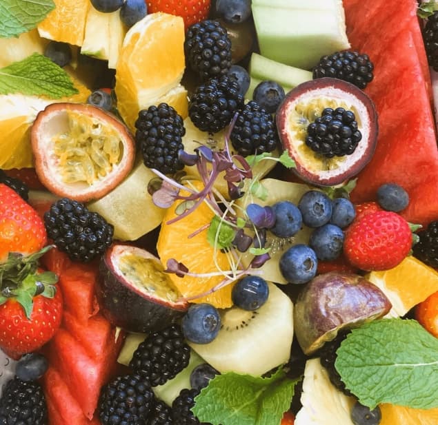 Fresh Seasonal Fruit Platter (Small Platter)