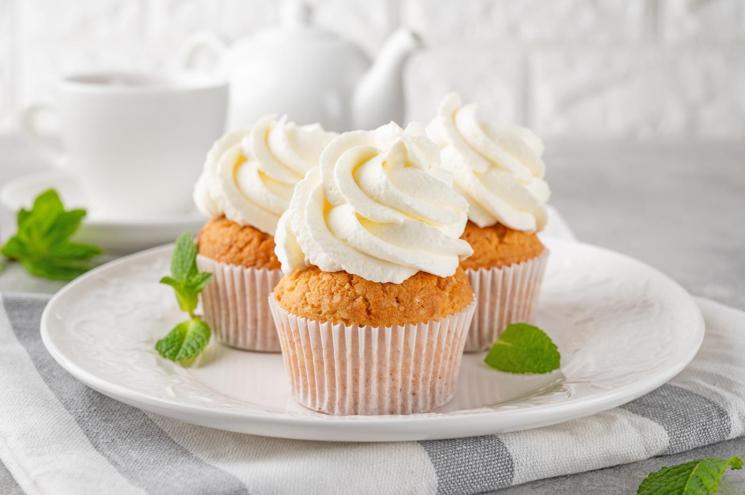 Mini Vanilla Bean Cupcake 