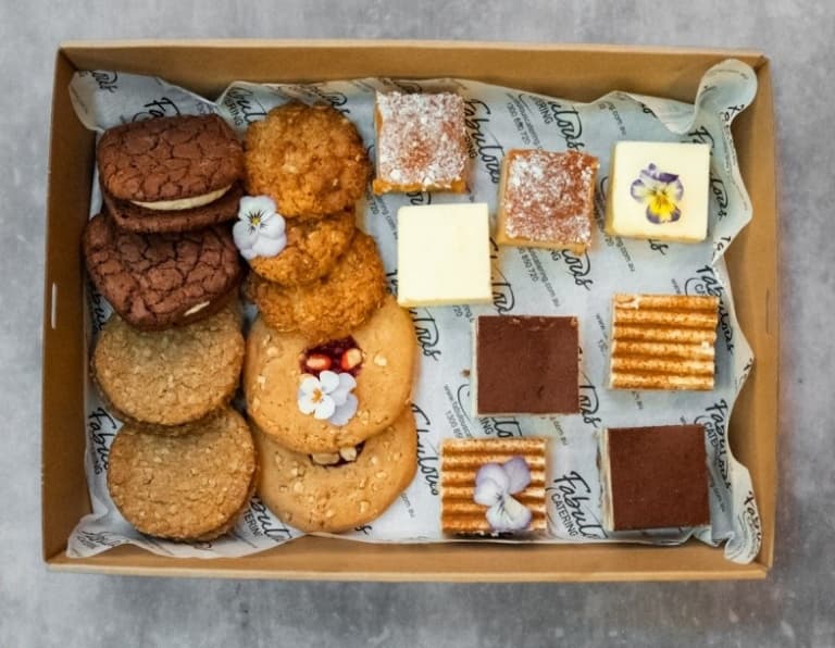 Slices / Cakes