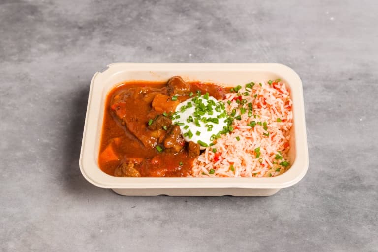 Beef Goulash Hot Lunch Box