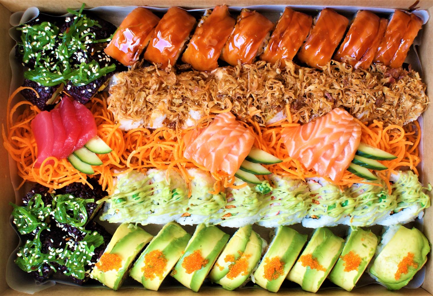 Deluxe Rainbow Sushi Sashimi Platter (52 Pcs)