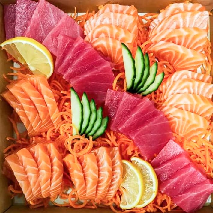 Salmon and Tuna Sashimi Platter (40 pieces)