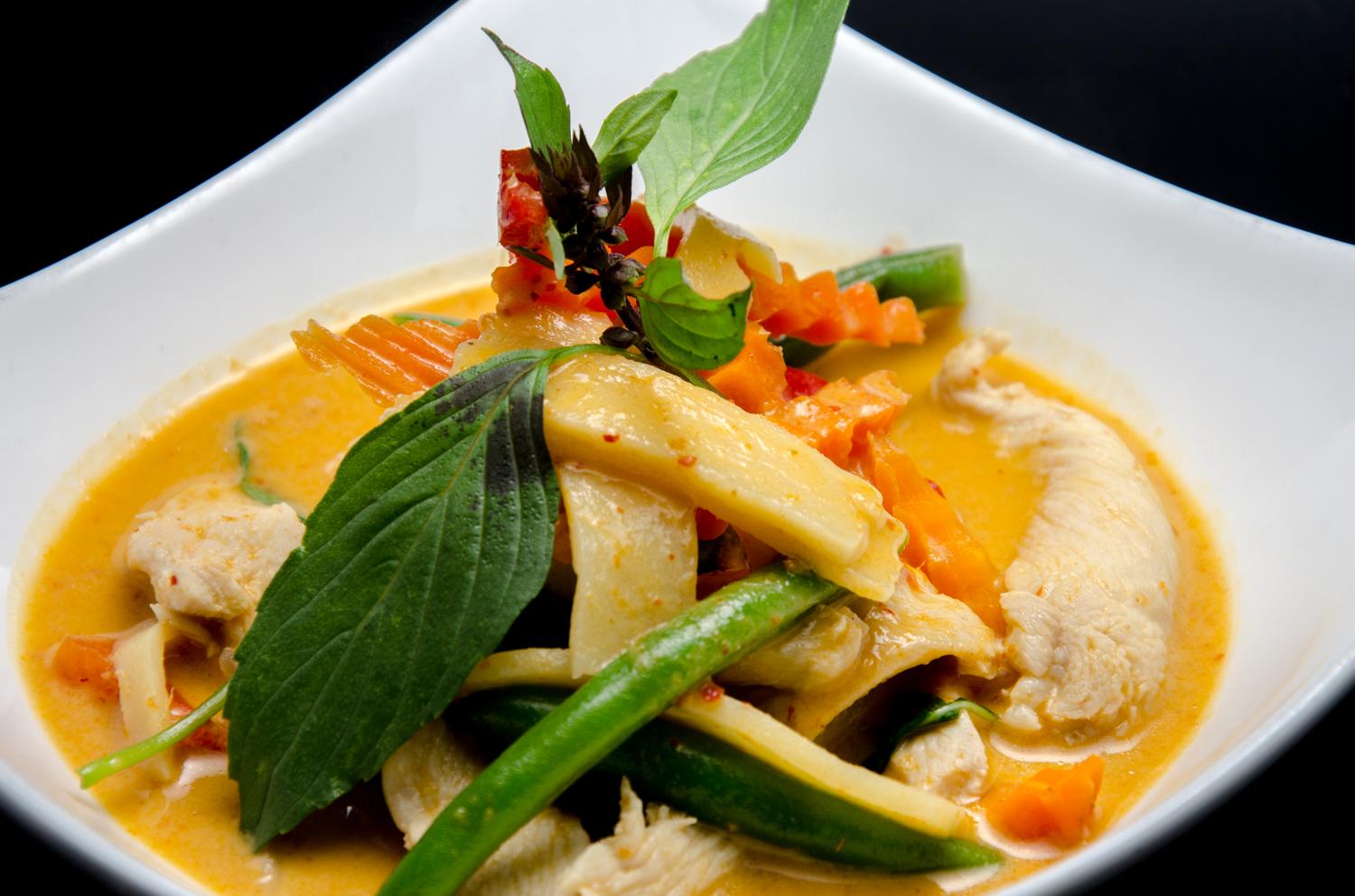 Red Curry (Individual 650ML Container)