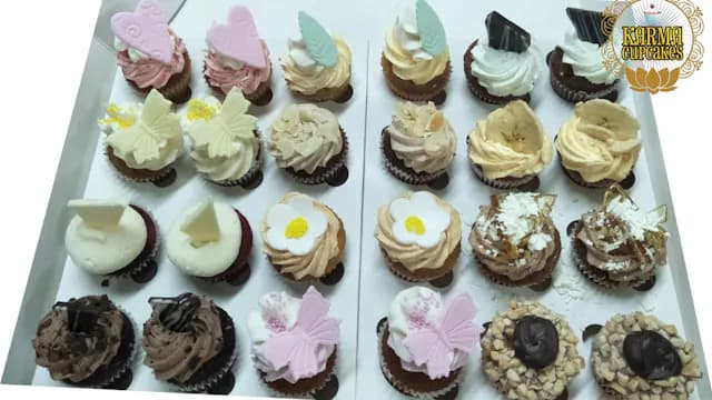 High Tea Mini Cupcakes ( Box of 12 Pieces)